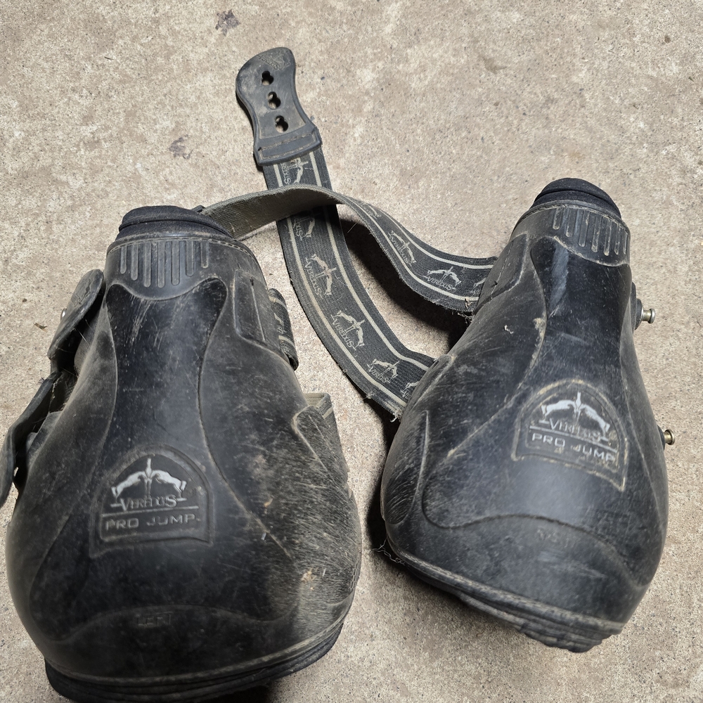 Veredus Pro Jump Black Boots